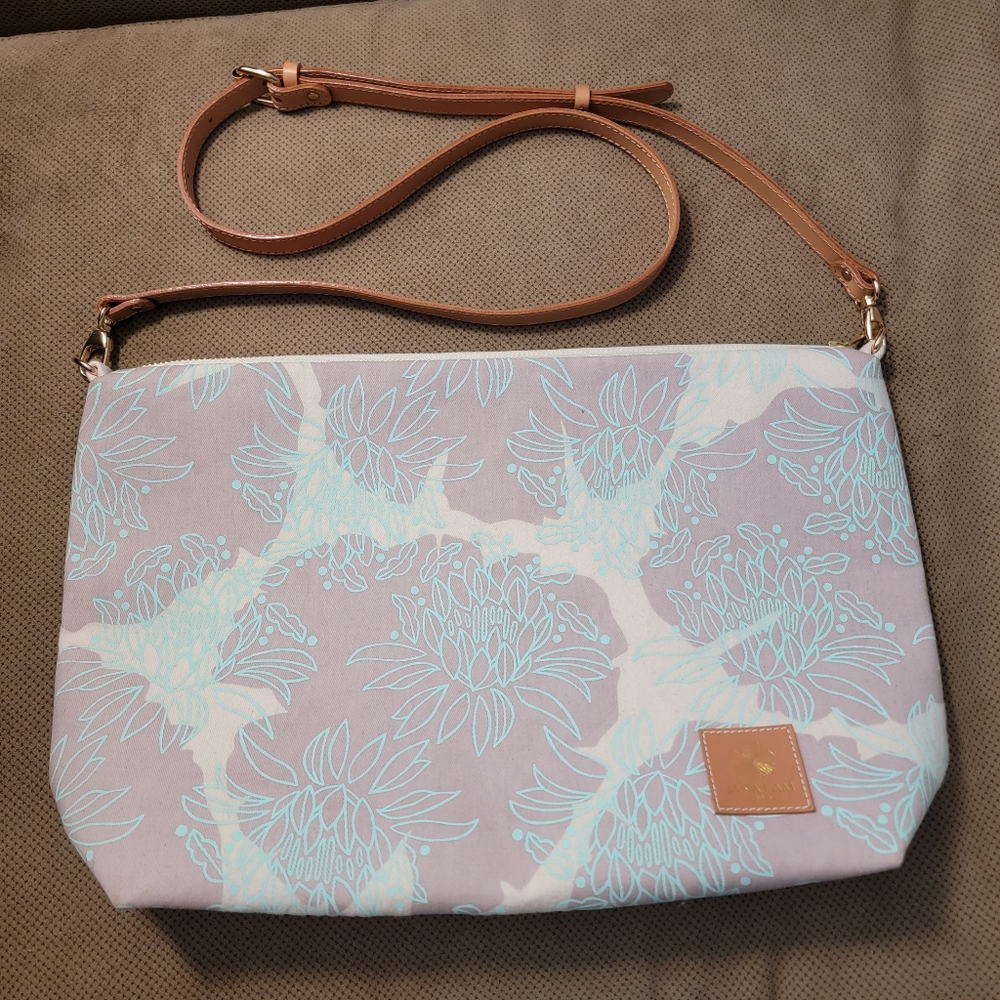 Jana Lam Hawaii protea flower crossbody clutch purse